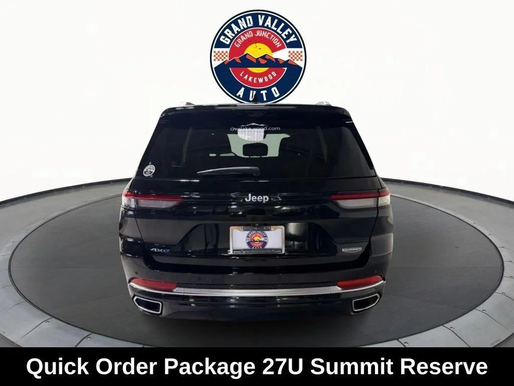 Used 2024 Diamond Black Crystal Pearlcoat Jeep Summit Reserve image 7