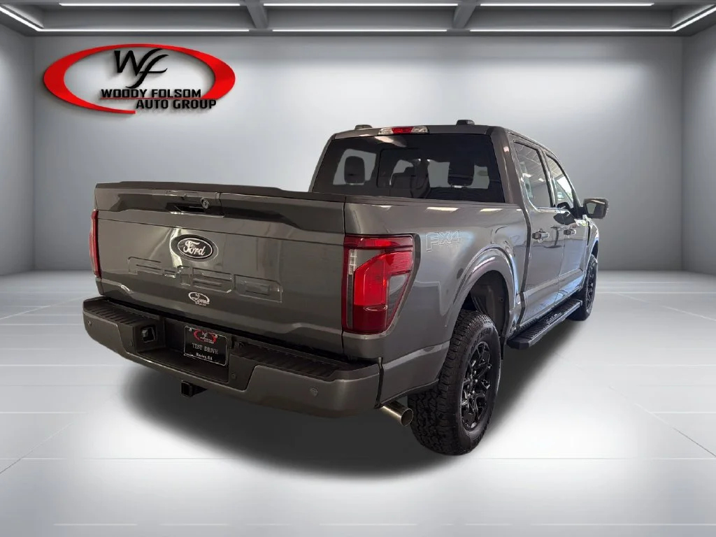 New 2026 Carbonized Gray Metallic Ford XLT image 6