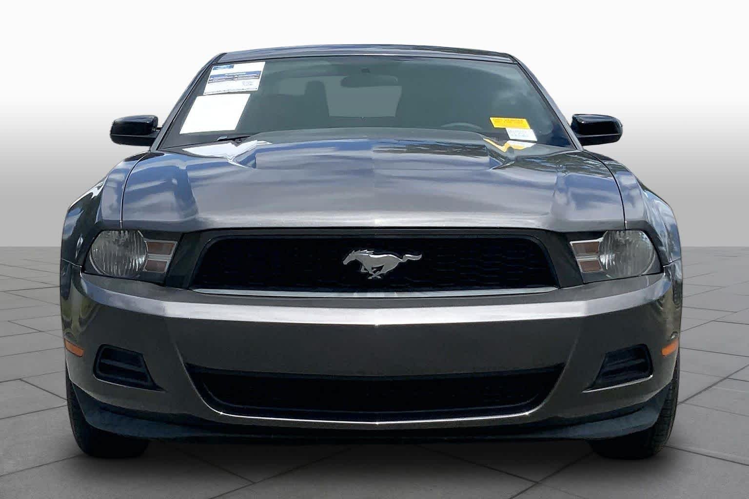 Used 2011 Sterling Gray Clearcoat Metallic Ford V6 image 3
