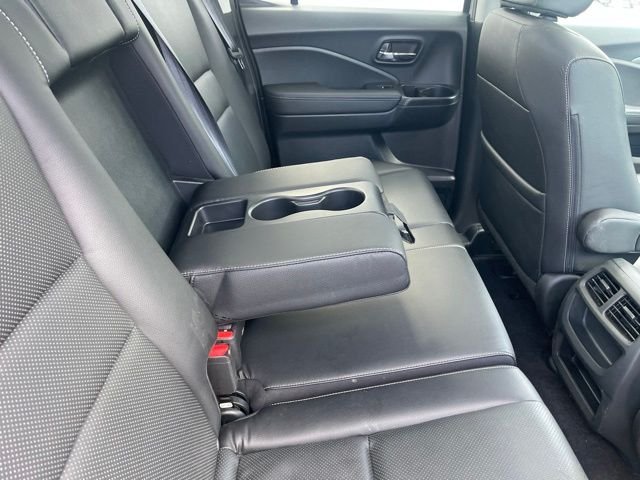 Used 2023 Lunar Silver Metallic Honda RTL image 23
