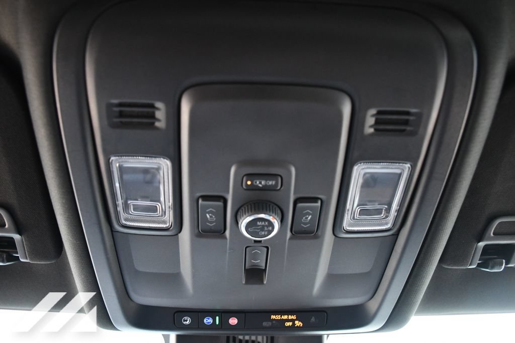 Used 2025 Sterling Metallic GMC Denali image 16
