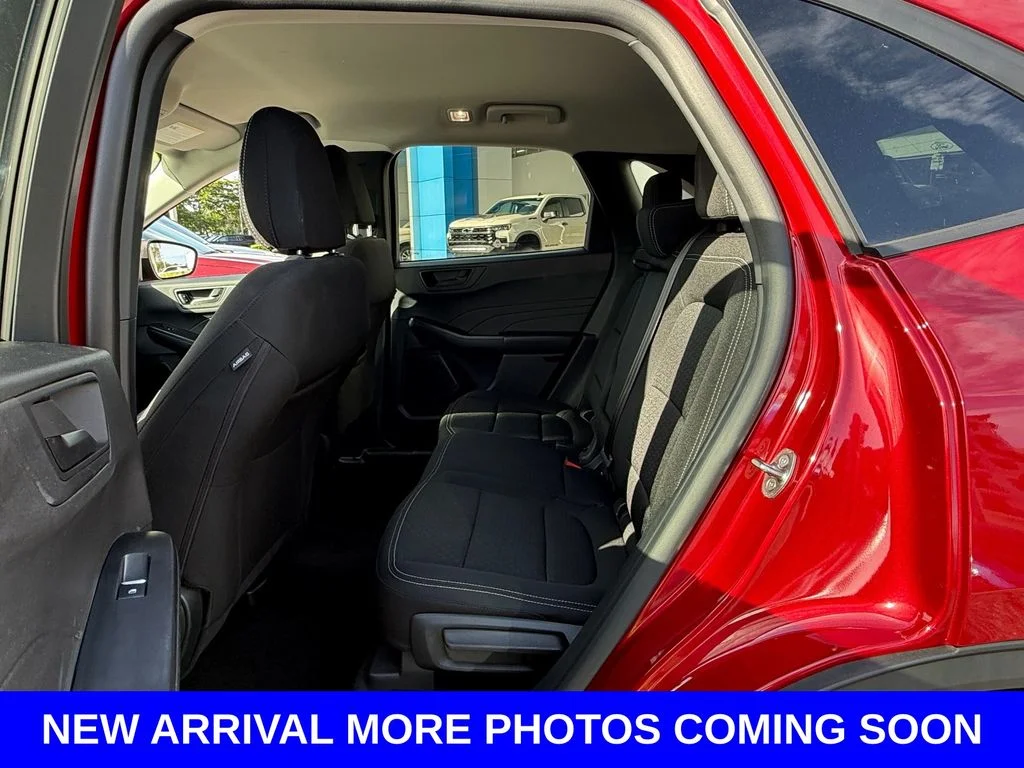 Used 2025 Red Ford Active image 11