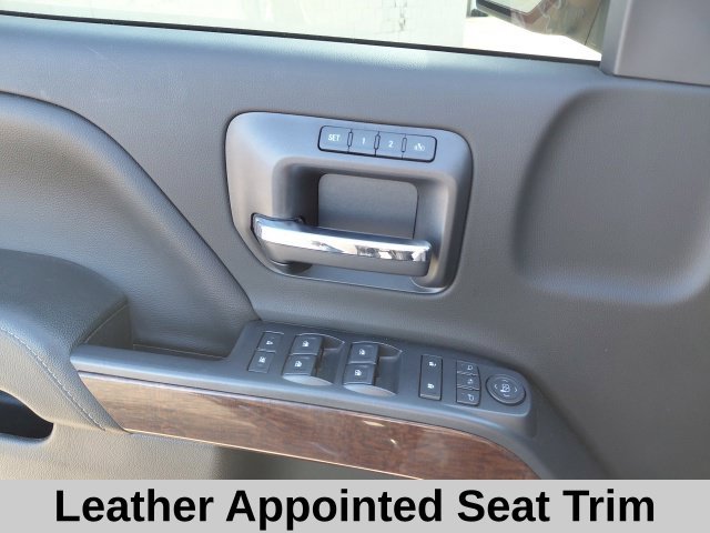 Used 2018 Black GMC SLT image 15