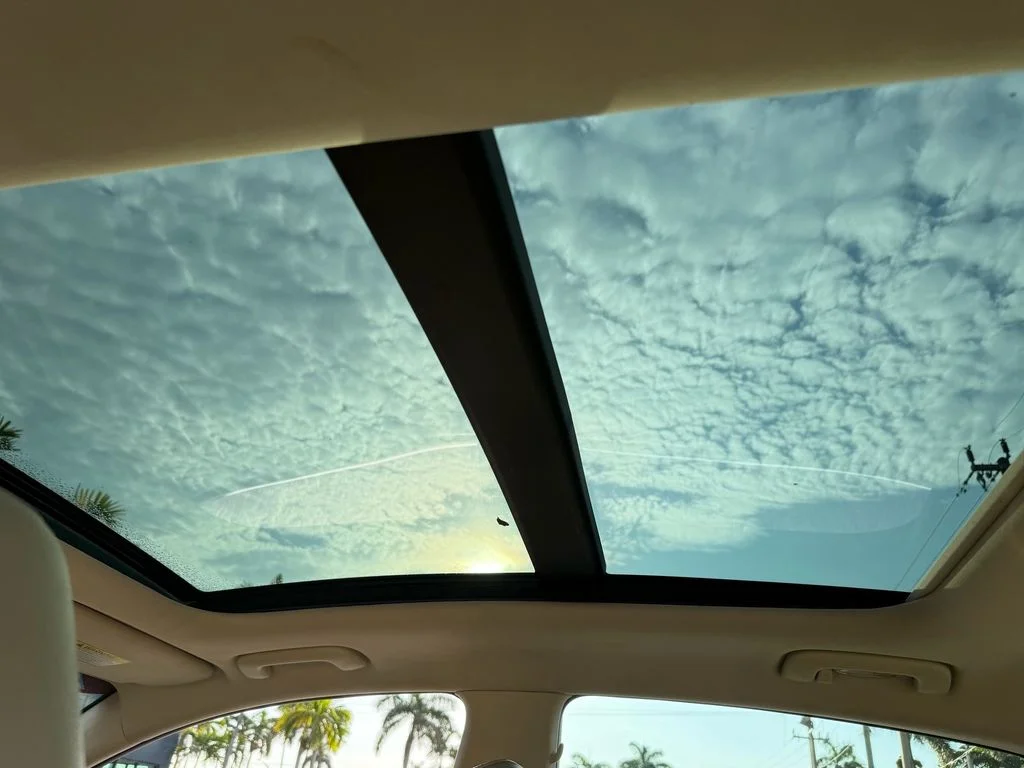 Used 2019 White Kia Technology image 14