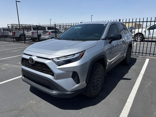 2024 Toyota RAV4 LE