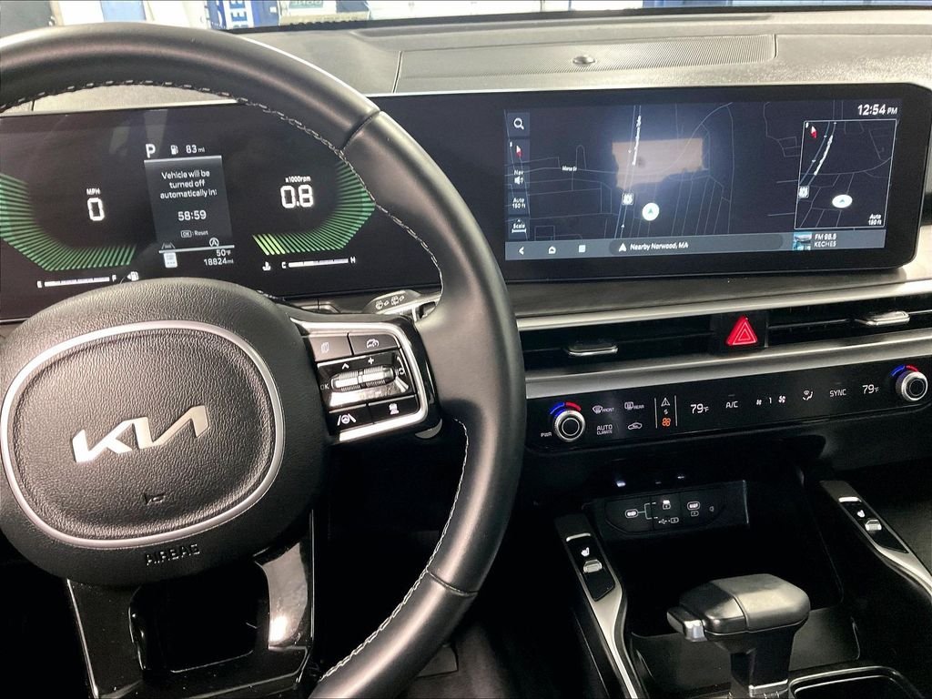 Used 2024 Black Kia X-Line EX image 19