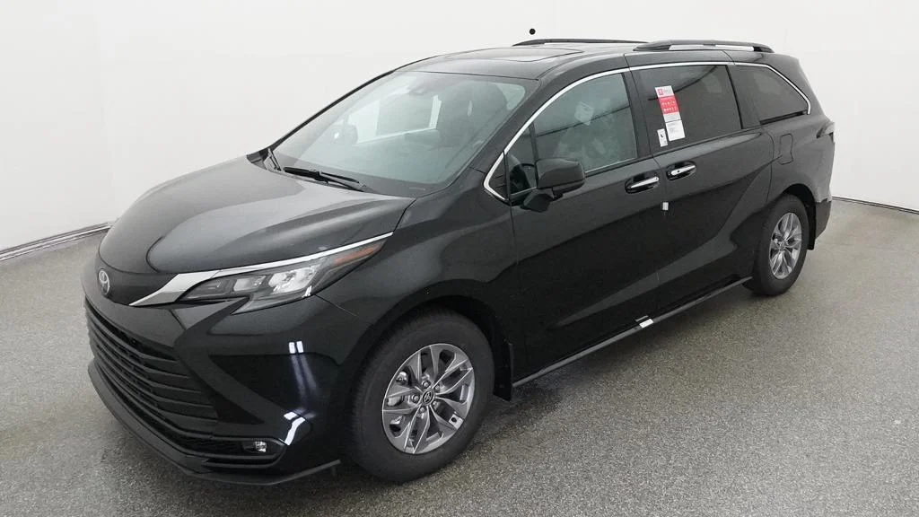 2026 Toyota Sienna XLE