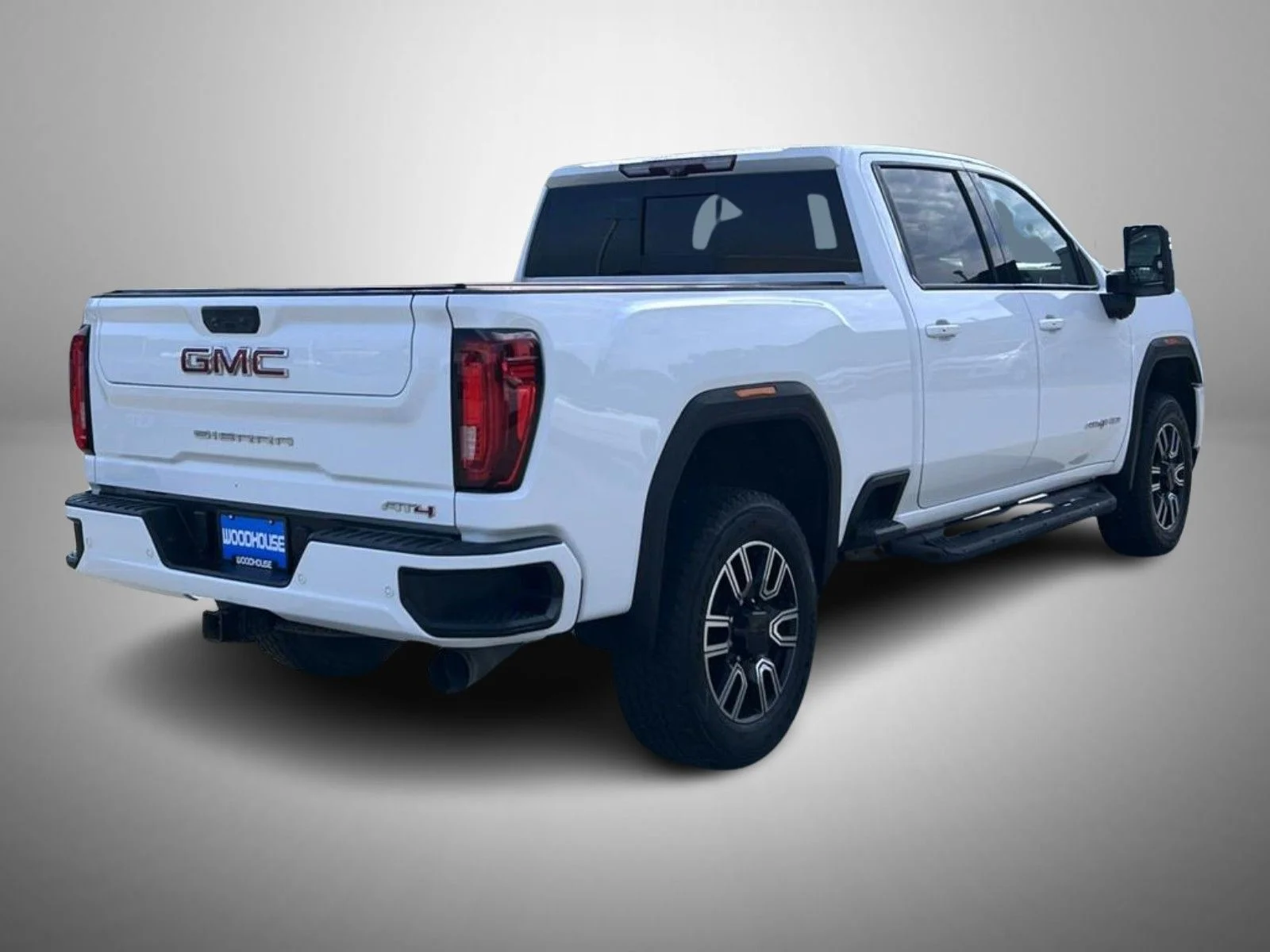 Used 2020 White GMC AT4 image 5