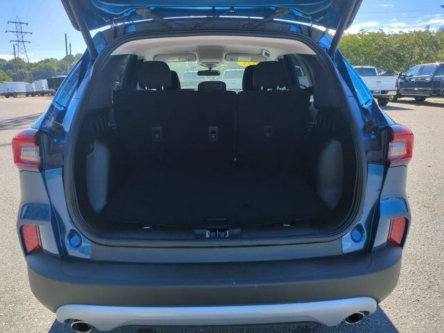 Used 2023 Blue Ford Active image 29