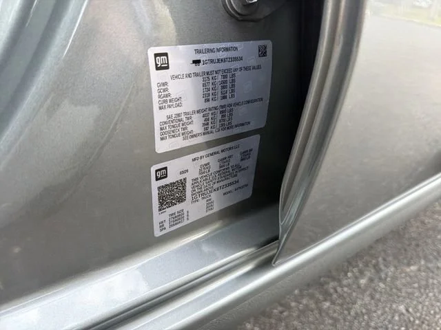 New 2026 Sterling Metallic GMC Elevation image 34