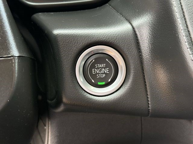 Used 2021 Summit White Chevrolet Commercial image 23
