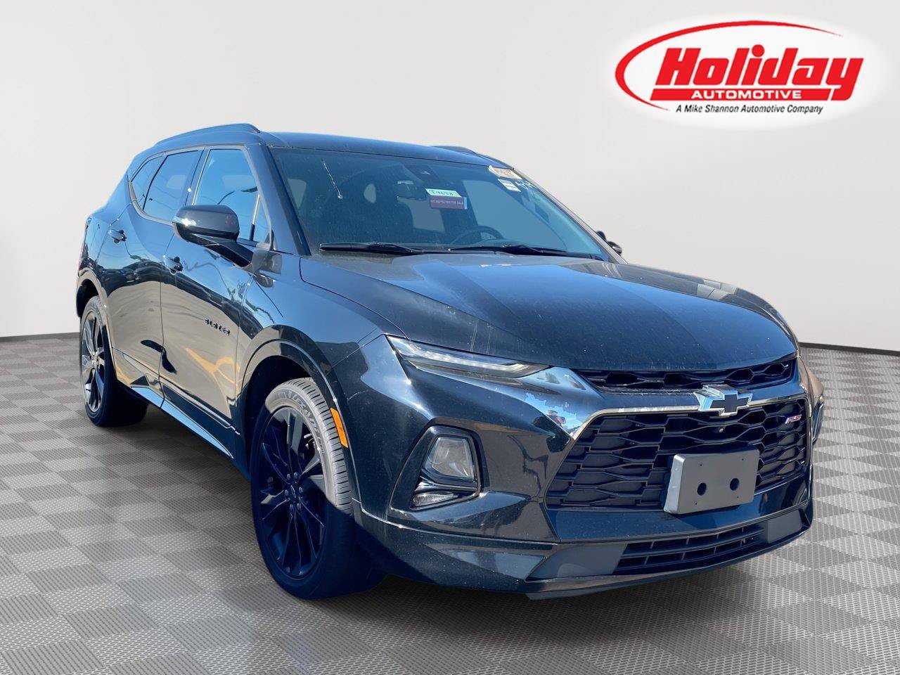 Used 2020 BLACK Chevrolet RS image 1