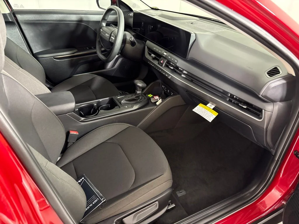 New 2026 Currant Red Kia LXS image 16