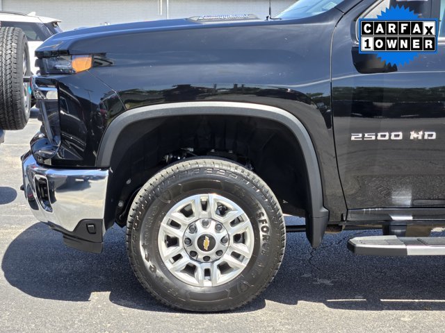 Used 2025 Black Chevrolet  image 9