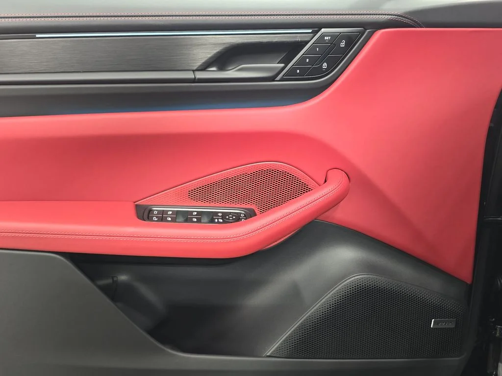 2026 Porsche Macan GTS - Photo 22
