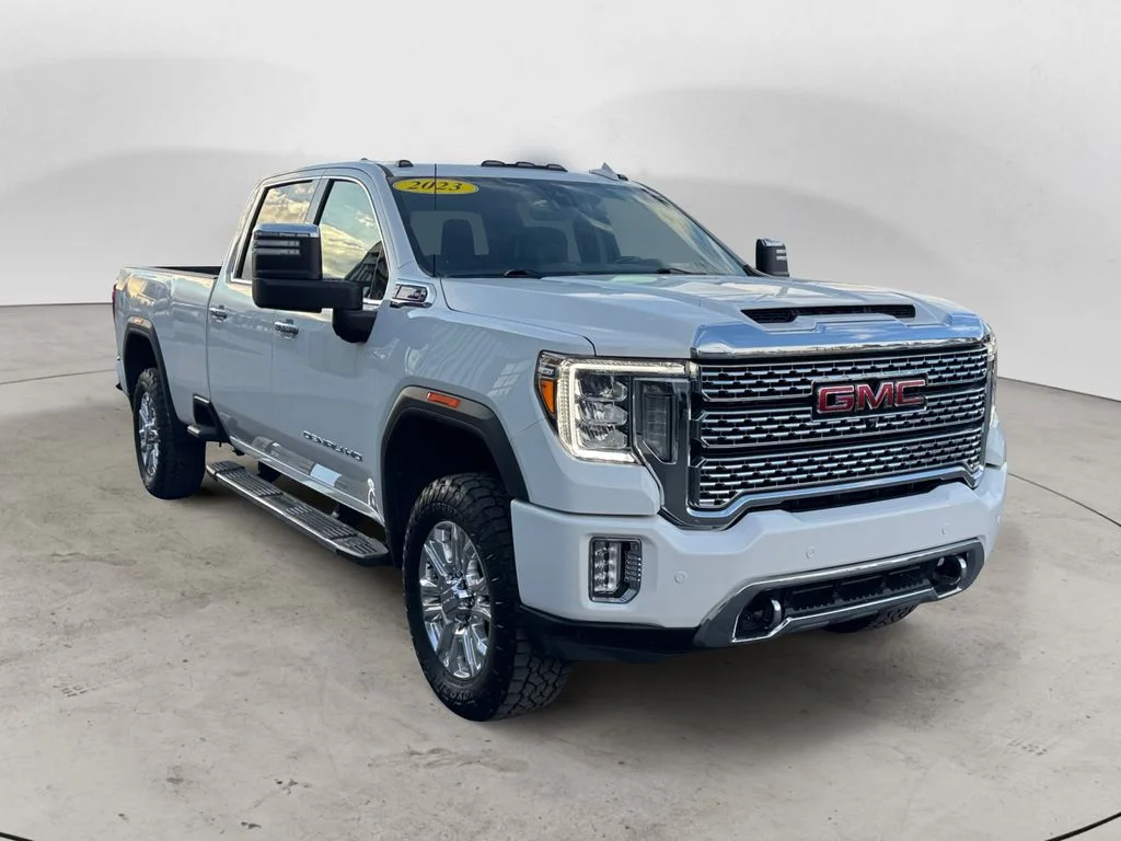 2023 GMC Sierra Denali 4WD Crew Cab Standard Box SRW's photo