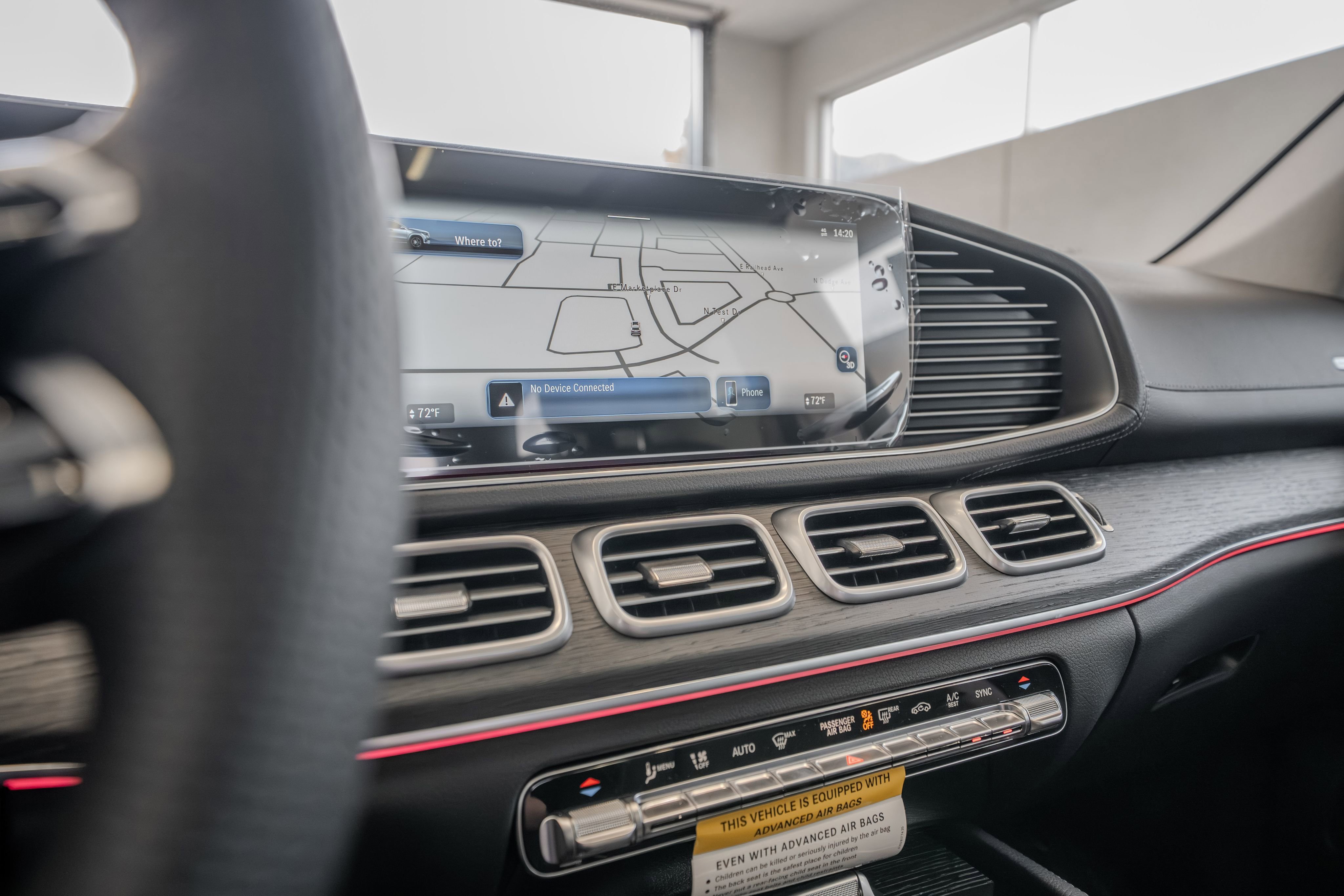 New 2026 MANUFAKTUR Moonlight White Metallic Mercedes-Benz GLS 450 image 66