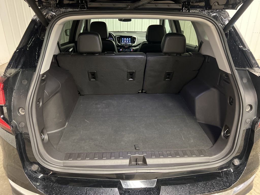 2024 GMC Terrain SLT - Photo 7