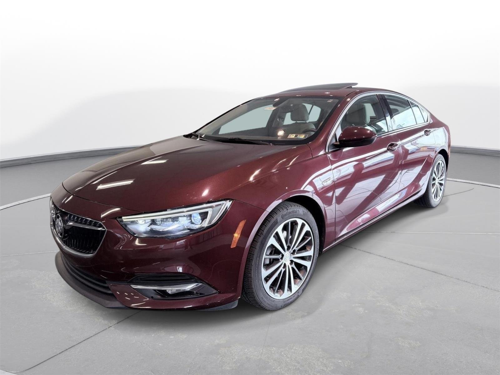 Used 2018 Buick Regal Sportback Essence with VIN W04GP6SX6J1060023 for sale in Fleetwood, PA