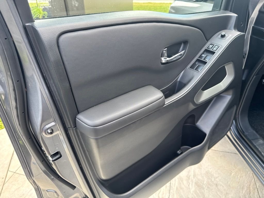2024 Nissan Frontier SV - Photo 15