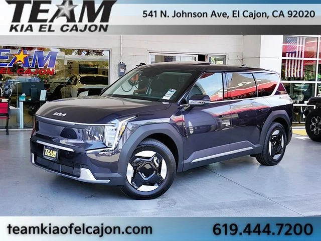 2026 Kia EV9 Light L/R's photo