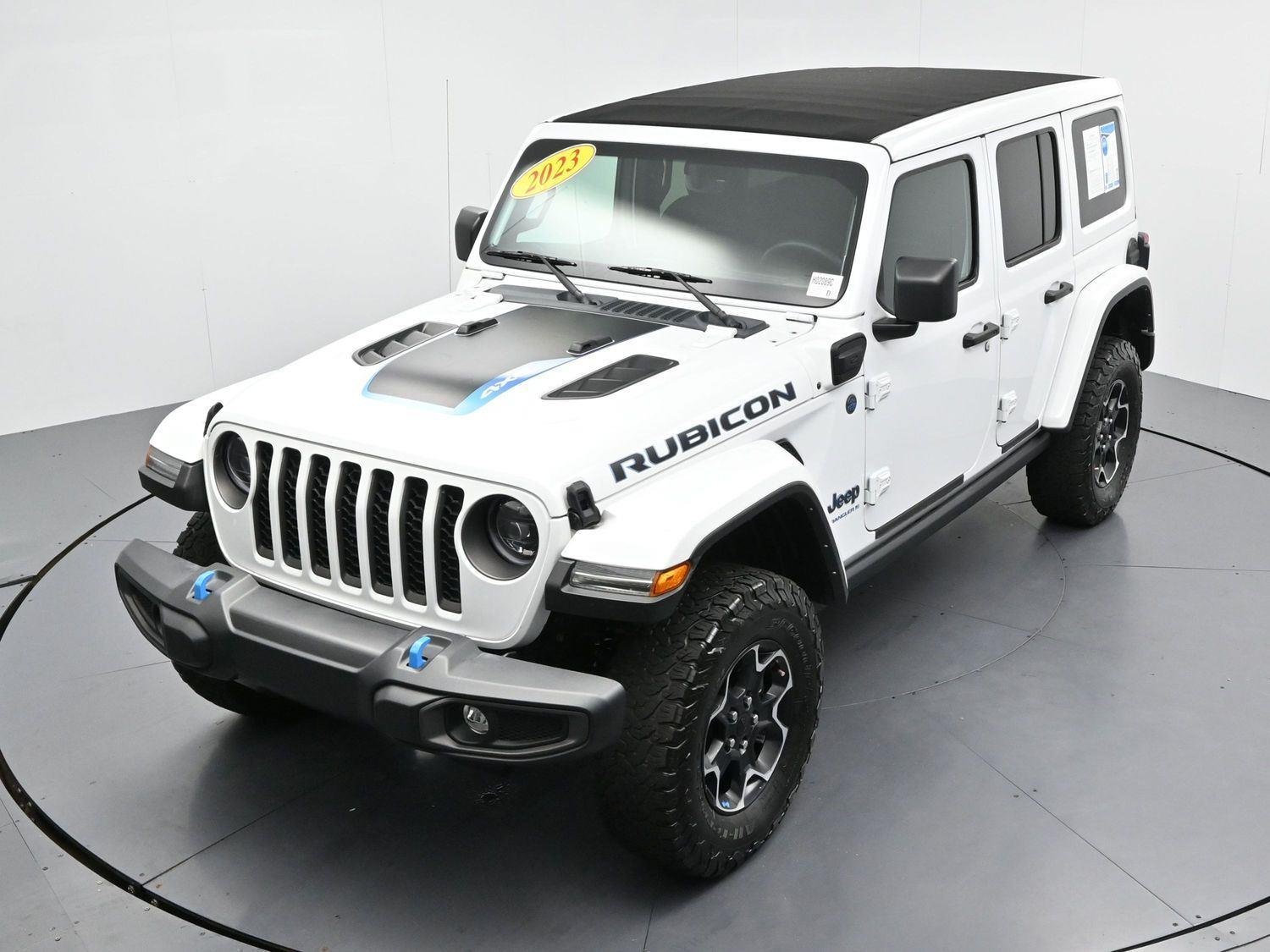 Used 2023 Bright White Clearcoat Jeep Rubicon image 41