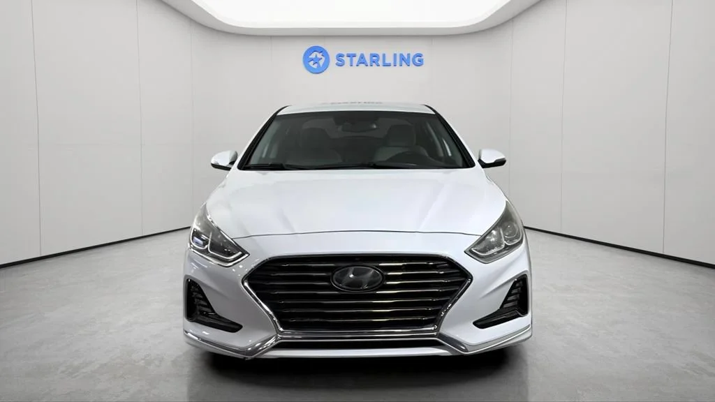 Used 2018 White Hyundai SEL image 15