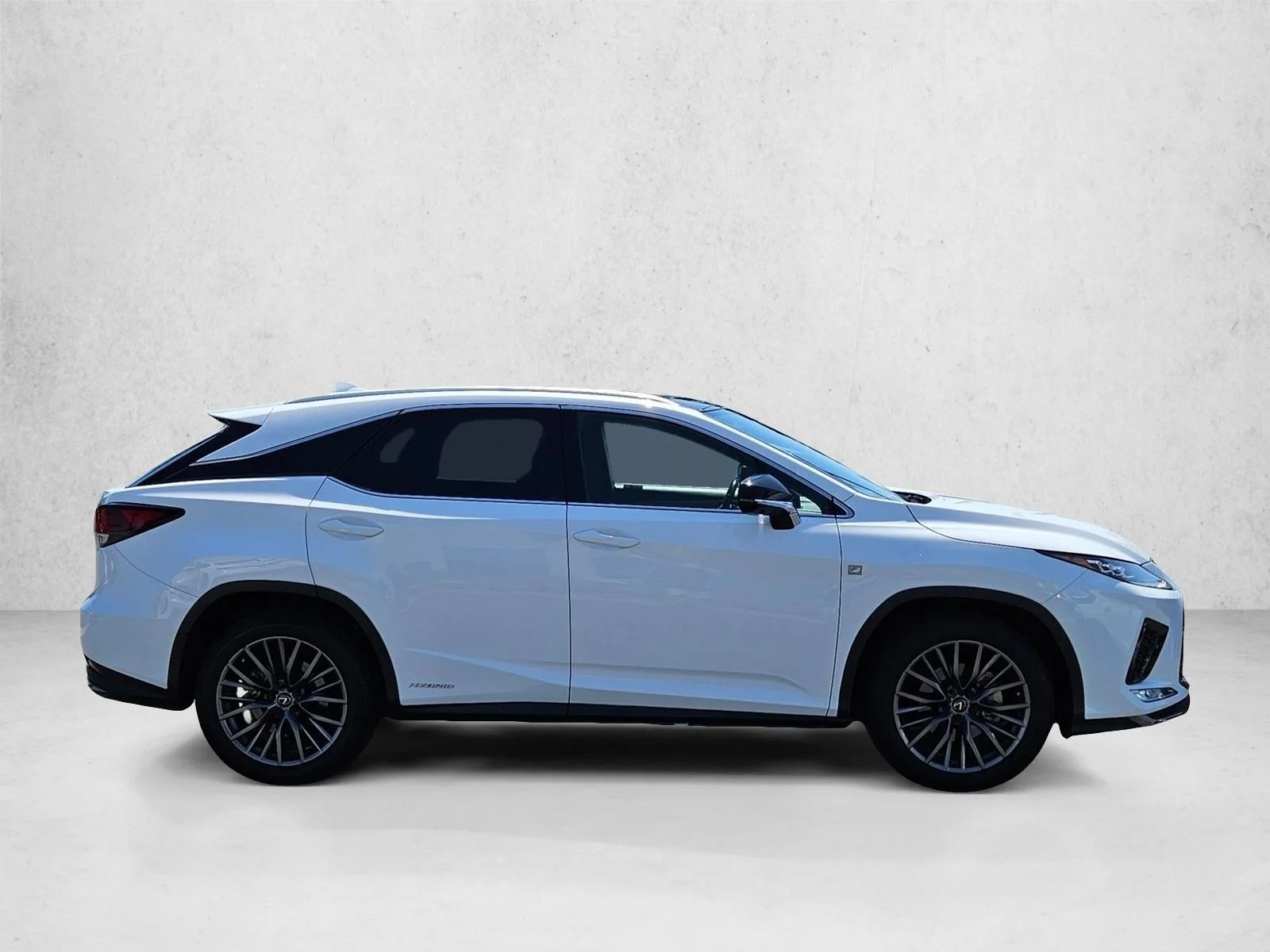 Used 2021 Ultra White Lexus RX 450h F SPORT Handling image 4