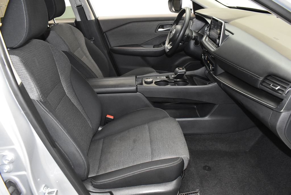 Used 2023 Silver Nissan SV image 22