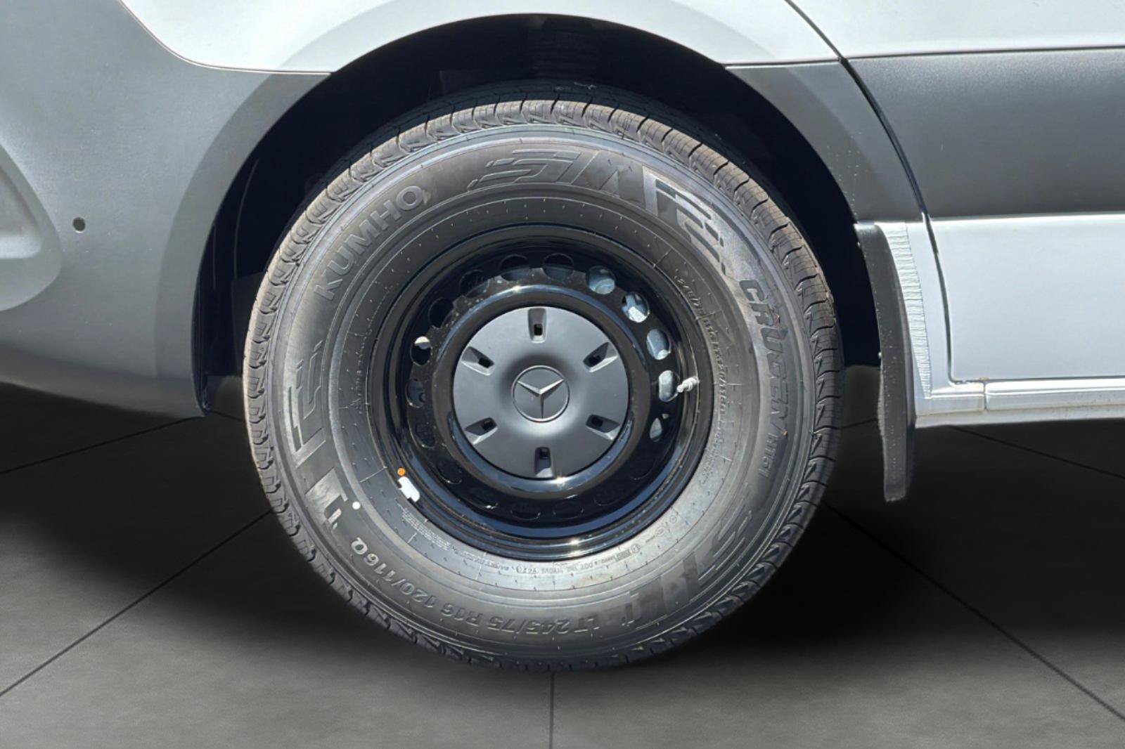 New 2026 Arctic White Mercedes-Benz Cargo 170 WB image 3