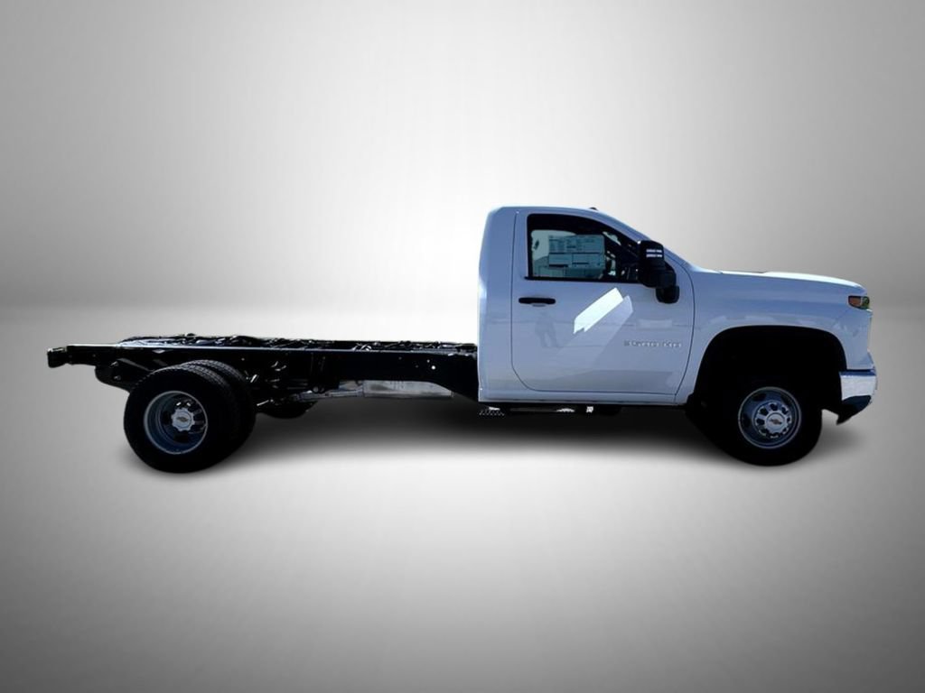New 2026 Summit White Chevrolet Work Truck image 4