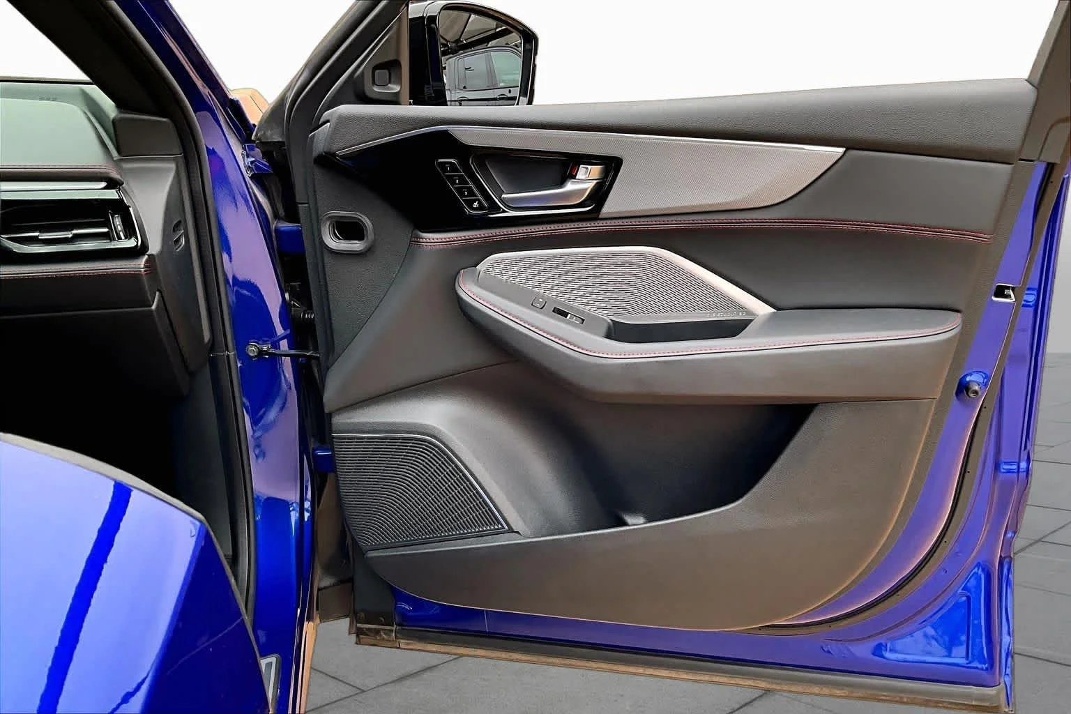 Used 2024 Apex Blue Pearl Acura w/A-Spec Package image 26