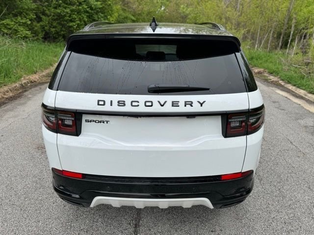 New 2026 Fuji White LAND ROVER Landmark Edition image 6