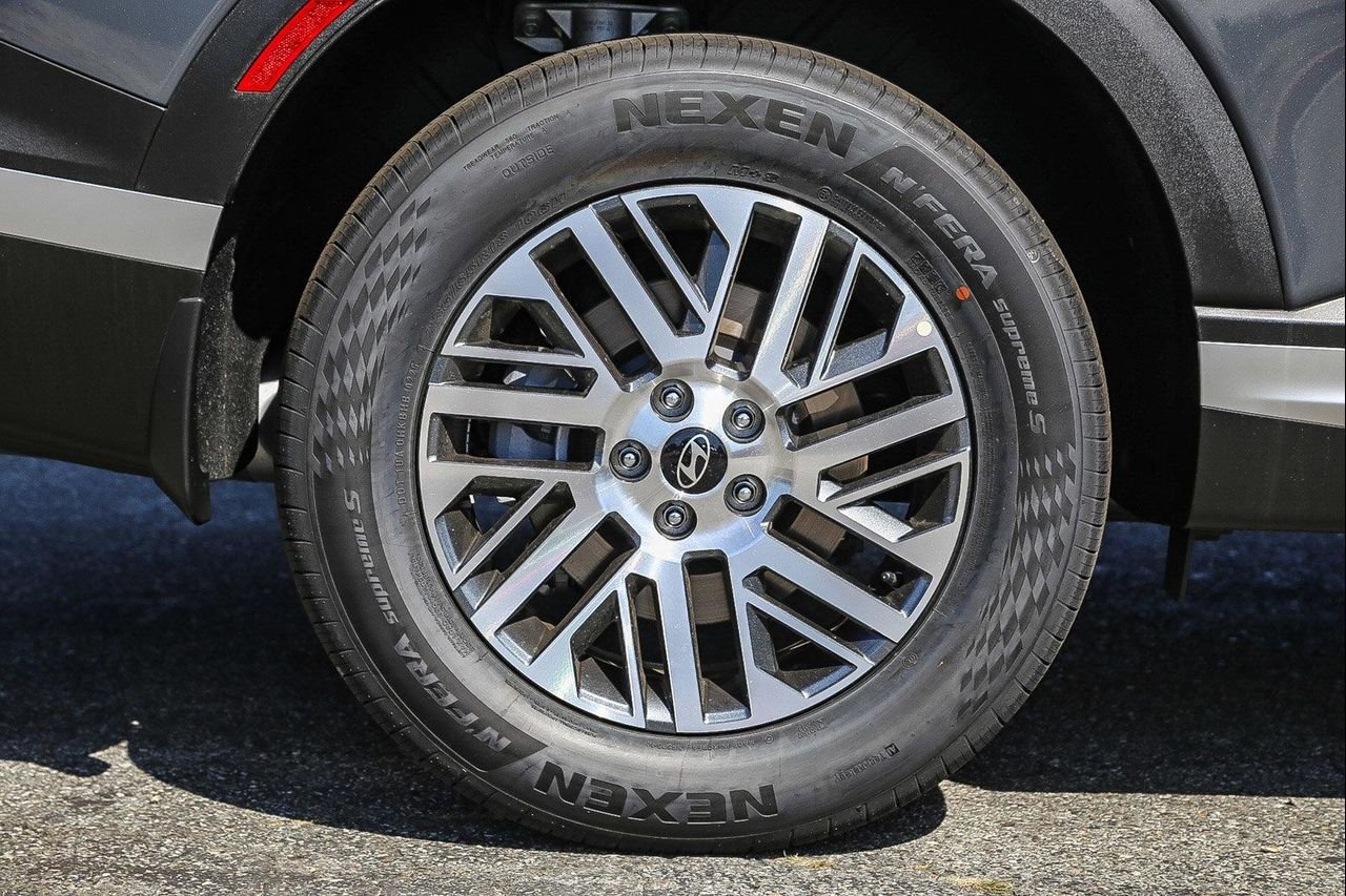 New 2026 Gray Hyundai SEL image 36