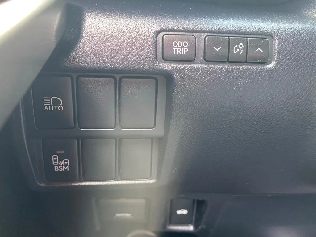 Used 2019 Red Lexus 300 image 26