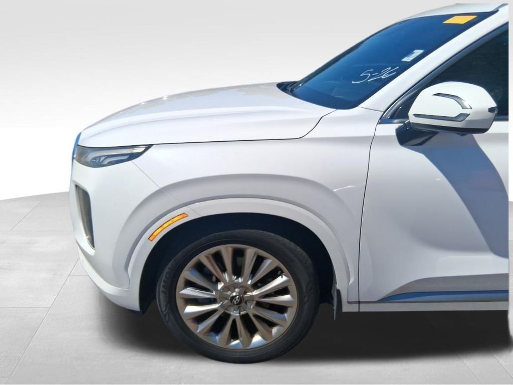 Used 2020 White Hyundai Limited image 11