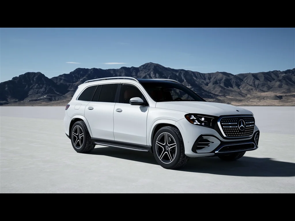 New 2027 MANUFAKTUR Moonlight White Metallic Mercedes-Benz GLS 450 image 6