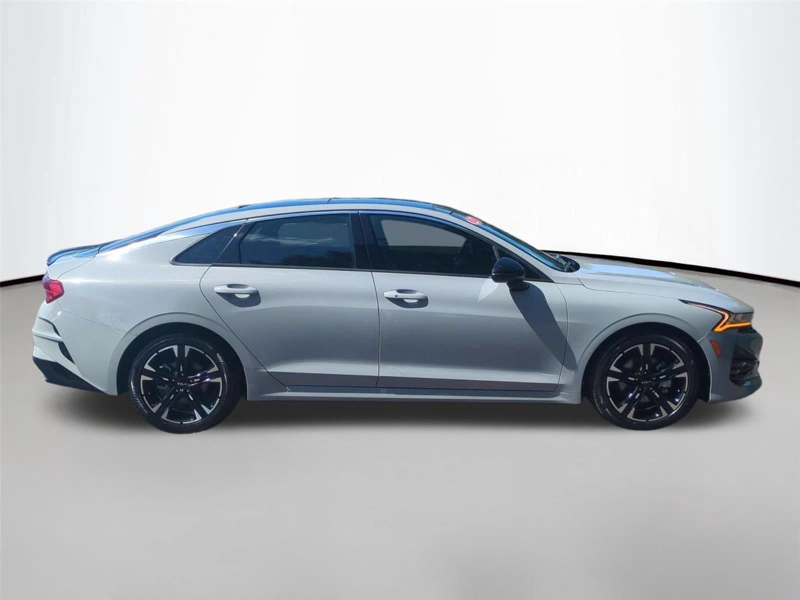 Used 2023 Wolf Gray Kia GT-Line image 6