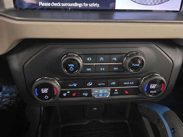 Used 2024 Oxford White Ford Wildtrak image 16