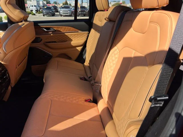 Certified Used 2025 Red Jeep Summit Reserve image 35