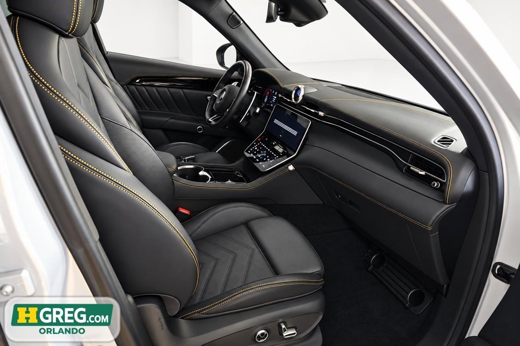 Used 2023 Bianco Astro Metallic Maserati Modena image 8