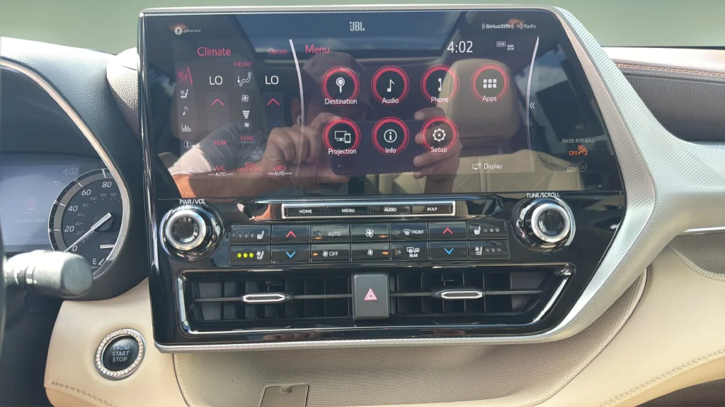 Used 2021 Red Toyota Platinum image 31