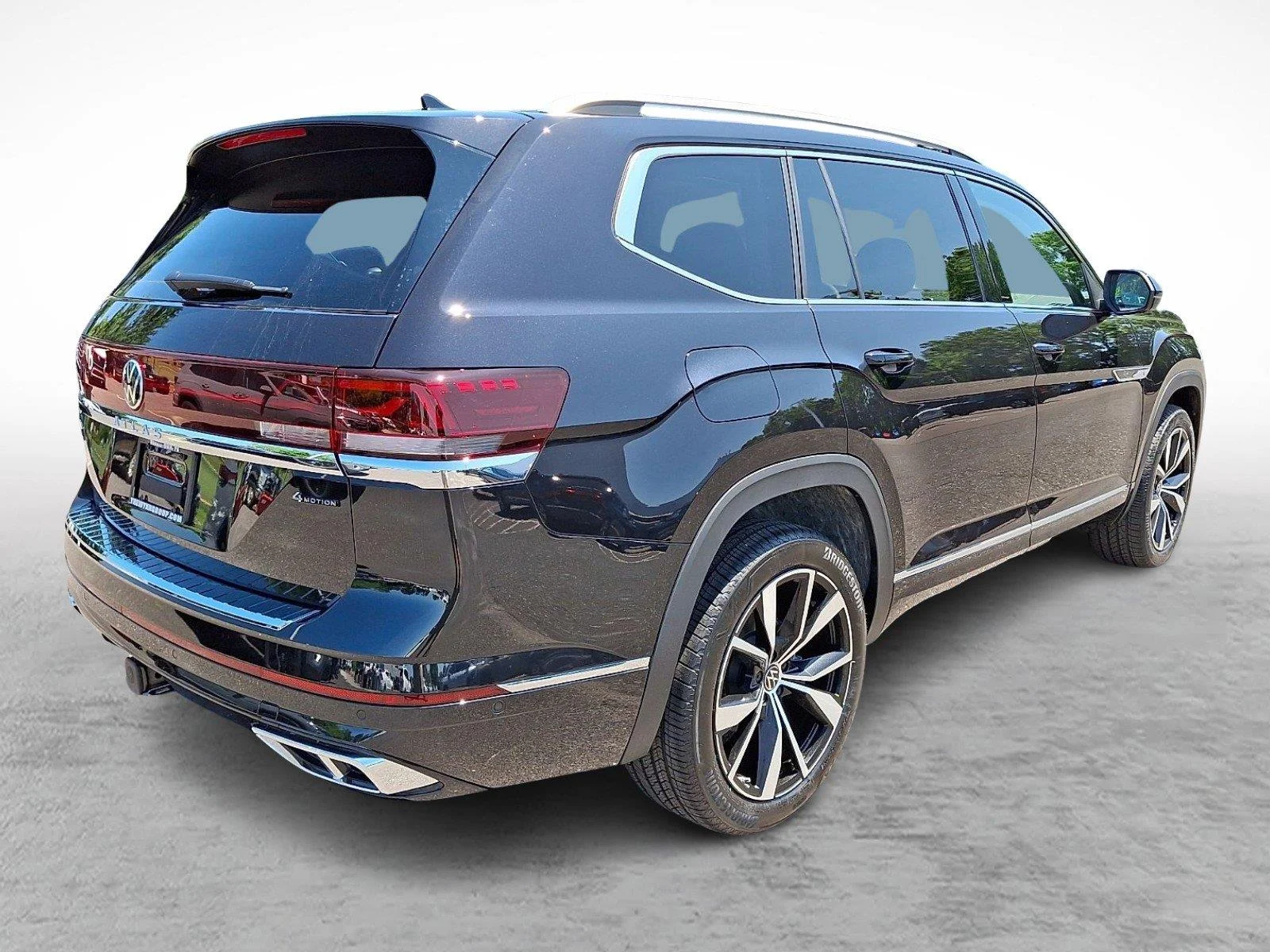 New 2026 Deep Black Pearl Volkswagen 2.0T SEL Premium R-Line image 6