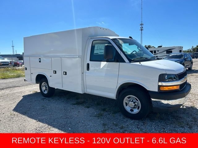 2025 Chevrolet Express Cutaway 3500 1WT
