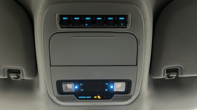 Used 2023 Iconic Silver Metallic Ford XLT image 33