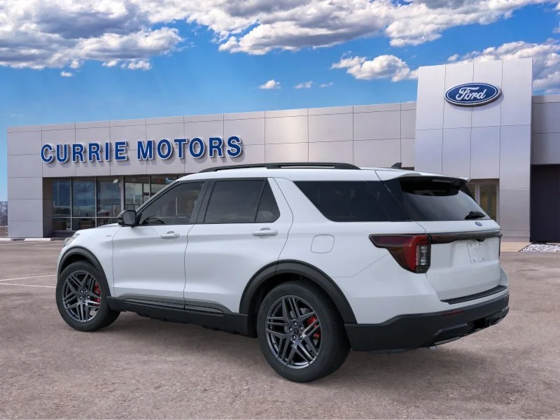 New 2026 Space White Metallic Ford ST-Line image 4