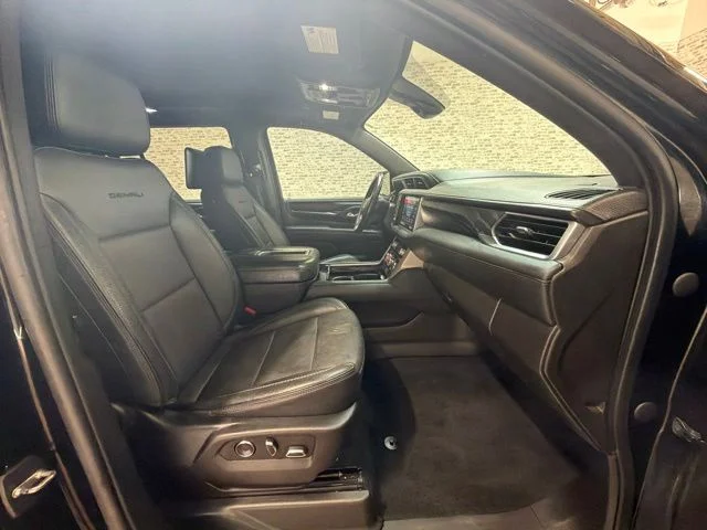 Used 2021 Onyx Black GMC Denali image 10