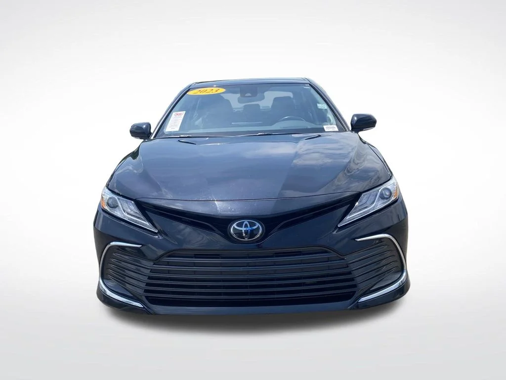 Used 2023 Black Toyota XLE image 18