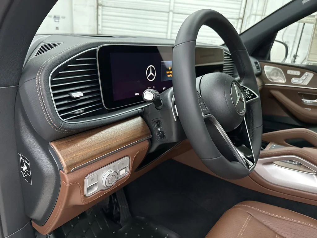 New 2026 White Mercedes-Benz GLE 580 image 13