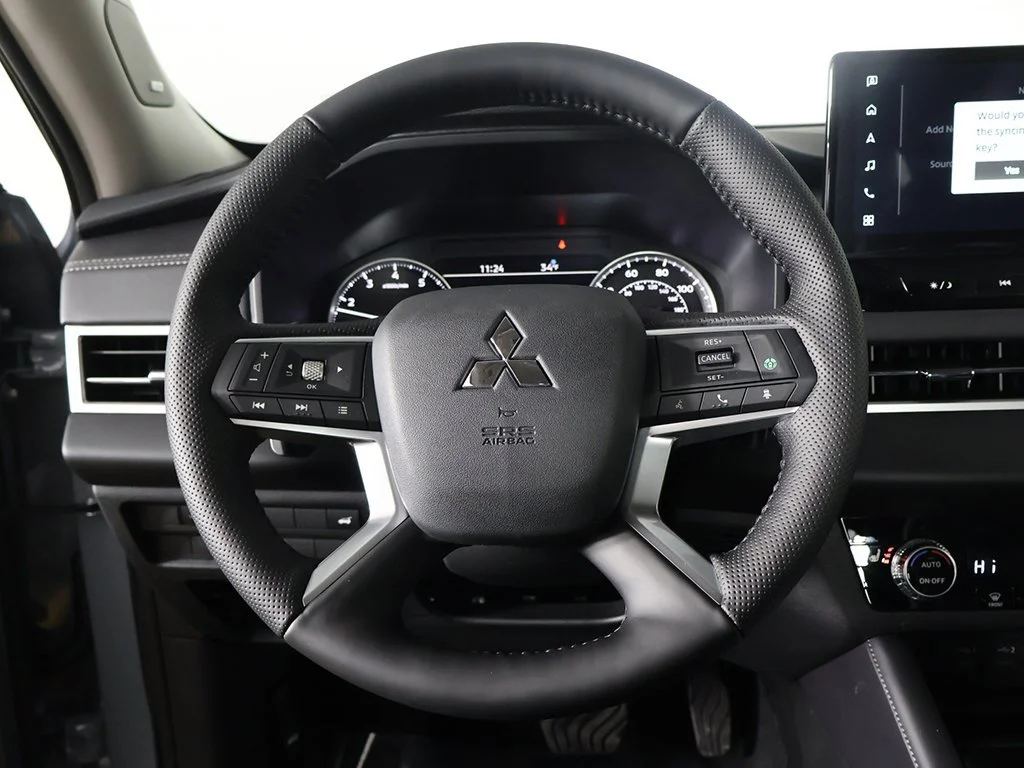 New 2026 Gray Mitsubishi SE 1.5T S-AWC image 42